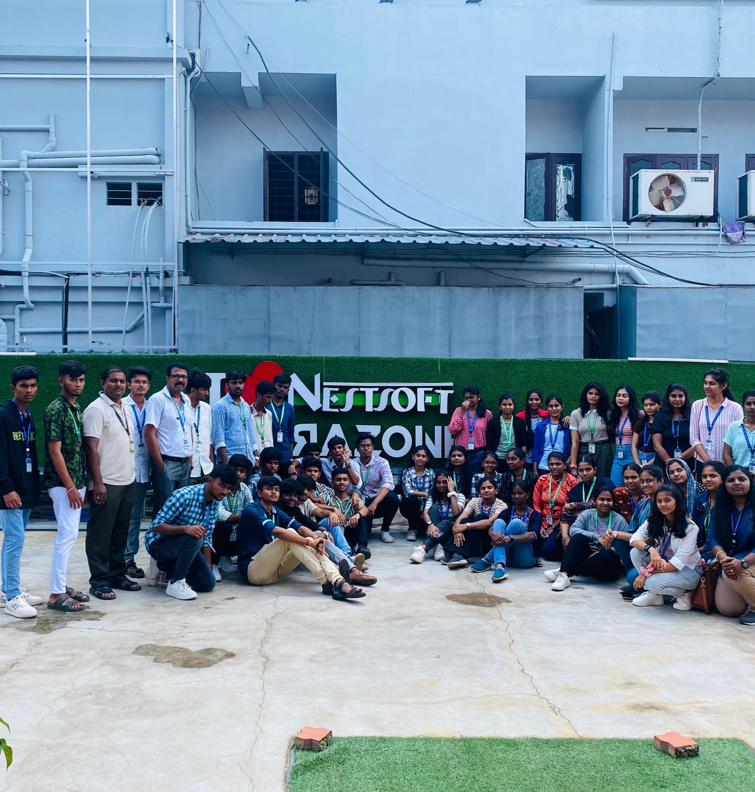 Internship/projects in noida