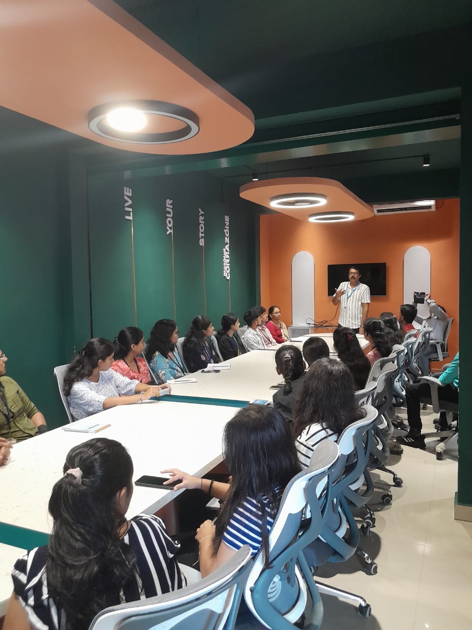 Internship/projects in ahmedabad